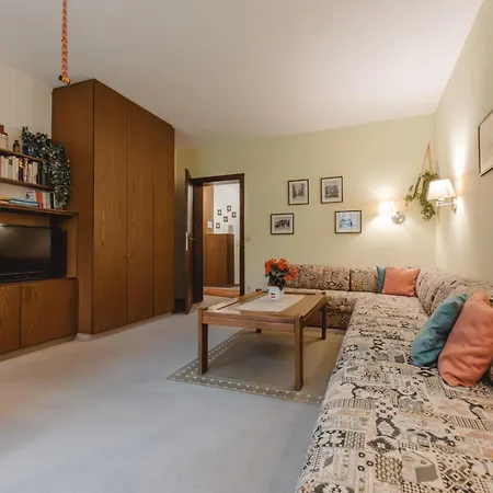 Sun & Mountain View By Interhome Appartement